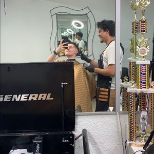 Meet your Posher, Trey